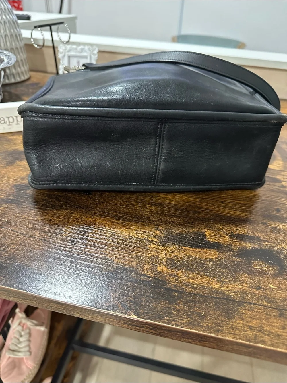 Classic Black Leather Crossbody Satchel - Unbranded